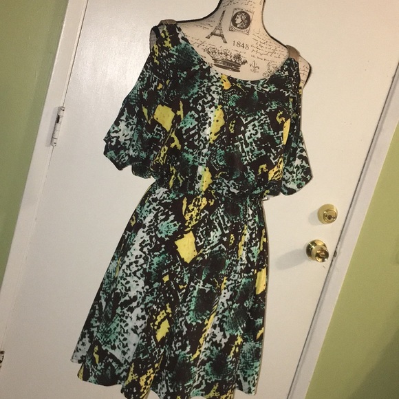 XOXO Dresses & Skirts - snakeskin print Cold shoulder High low DRESS🤩🤩